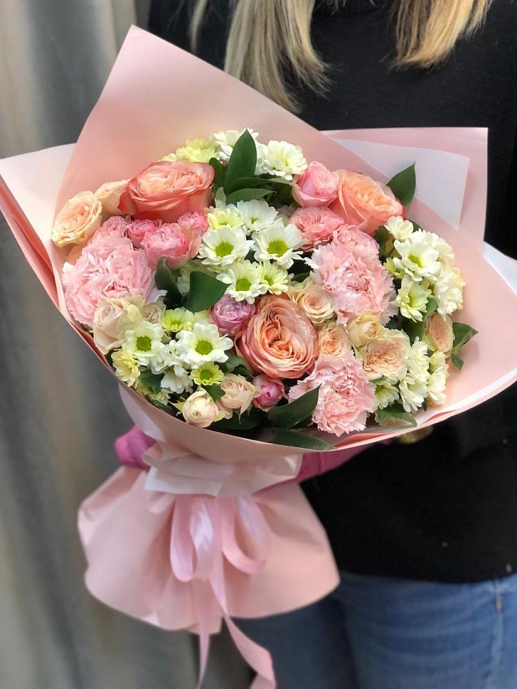 Букет цветов из: Гвоздики, Розы и Хризантемы в Гончарку