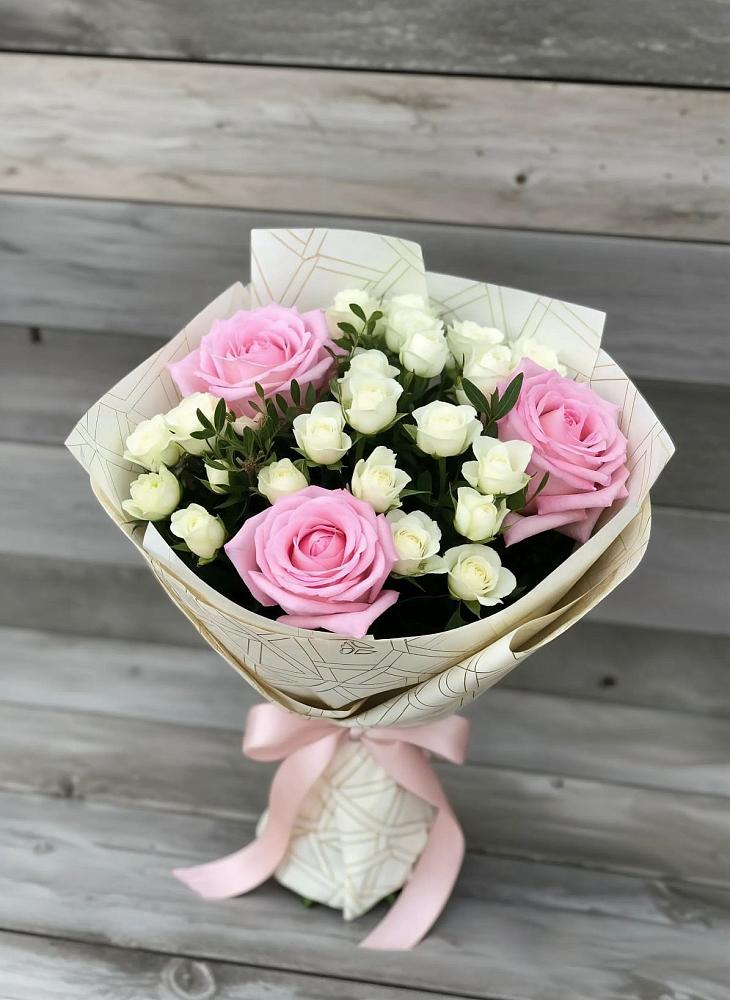 Букет цветов из: Розы в Гончарку