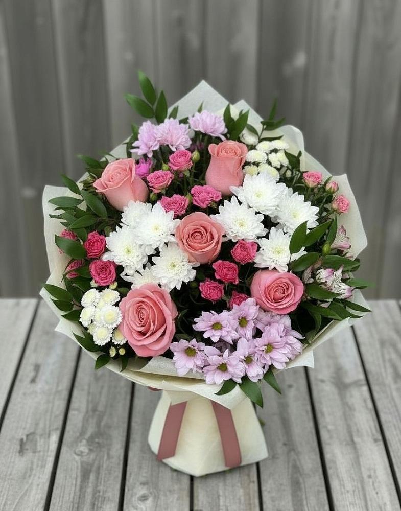 Букет цветов из: Альстромерии, Гвоздики, Розы и Хризантемы в Гончарку