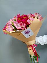 Букет цветов из:  Альстромерии в Гончарку