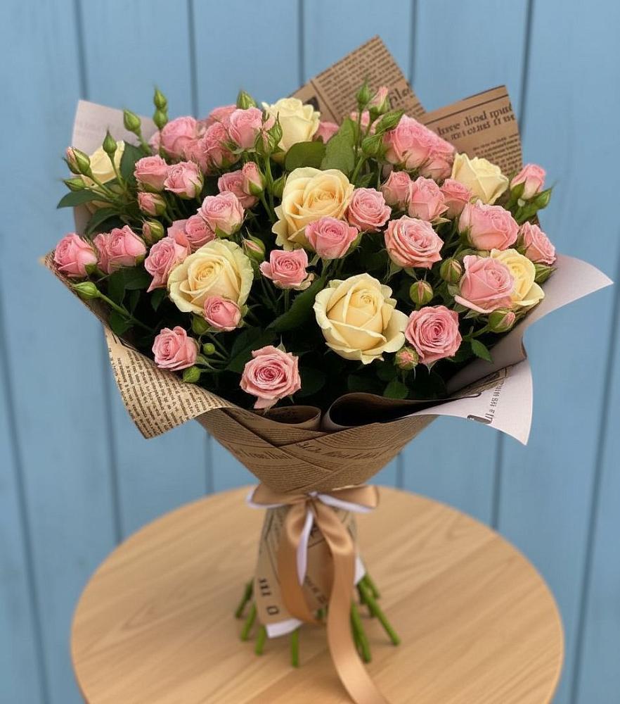 Букет цветов из: Розы в Гончарку