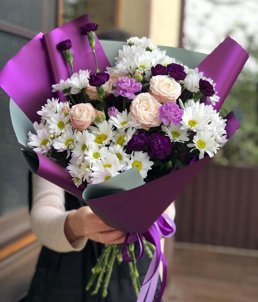 Букет цветов из: Хризантемы, Гвоздики и Розы в Гончарку