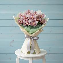 Букет цветов из:  Орхидеи и Розы в Гончарку