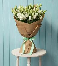 Букет цветов из:  Лизиантусы в Гончарку