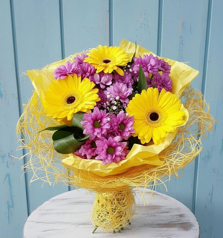 Букет цветов из: Хризантемы и Герберы в Гончарку