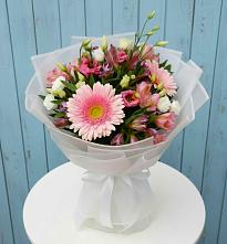 Букет цветов из:  Герберы, Альстромерии и Лизиантусы в Гончарку