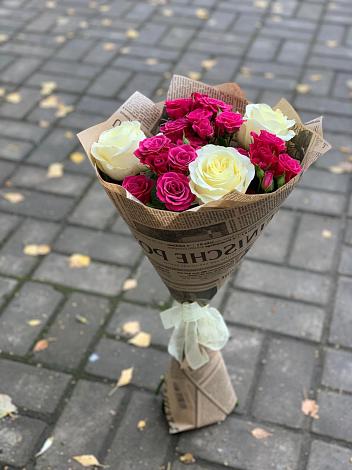 Букет цветов из: Розы в Гончарку