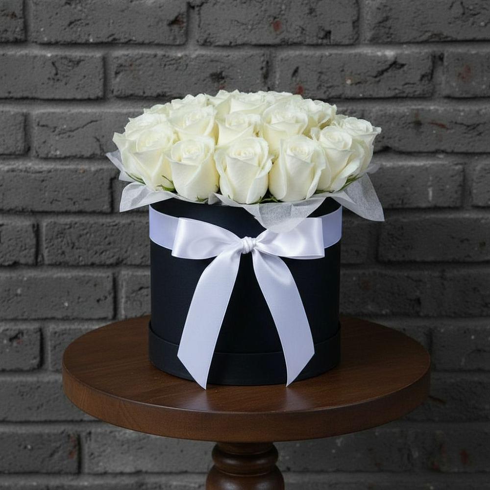 Цветочная композиция из Розы в шляпной коробке в Гончарку