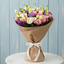 Букет цветов из:  Лизиантусы #REPLACE_PRED# Гончарку