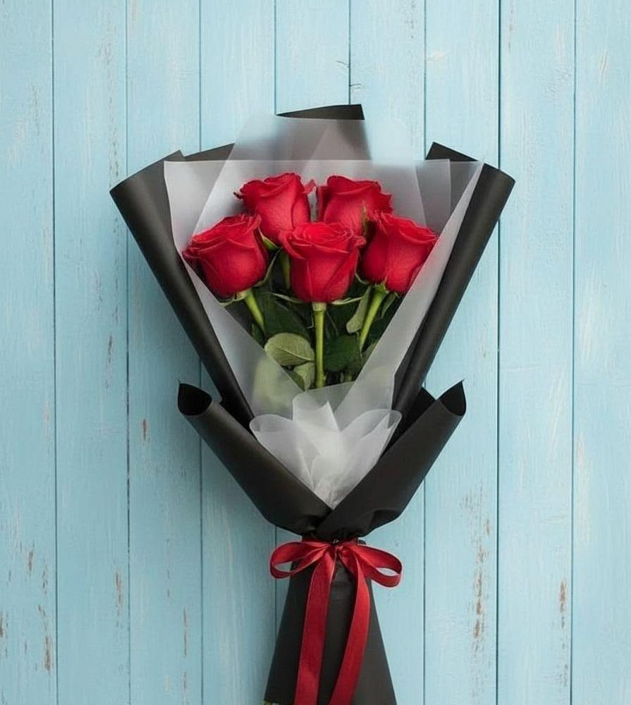 Букет цветов из: Розы в Гончарку