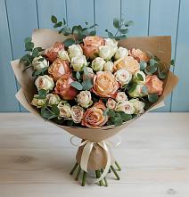 Букет цветов из:  Альстромерии и Розы в Гончарку