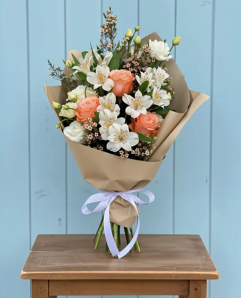 Букет цветов из: Альстромерии, Лизиантусы, Розы и Хризантемы в Гончарку