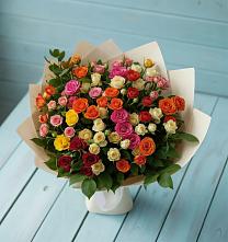 Букет Микс из разноцветных кустовых роз в Гончарку