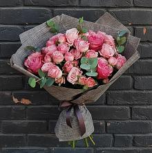 Букет цветов из:  Розы в Гончарку