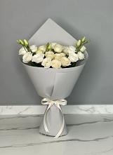 Букет цветов из:  Розы и Лизиантусы в Гончарку